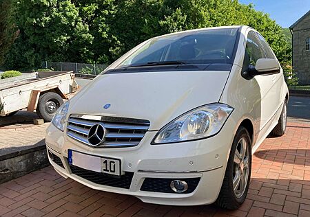 Mercedes-Benz A 160 Avantgarde Ausstattung mit Fahrrad-Innenträger