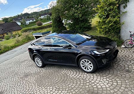 Tesla Model X Model+X+75D+Allradantrieb