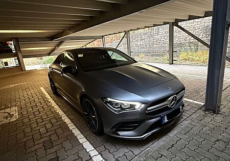 Mercedes-Benz CLA 35 AMG 4Matic Speedshift 7G-DCT