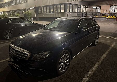 Mercedes-Benz E 220 d 4Matic T 9G-TRONICExclusive.