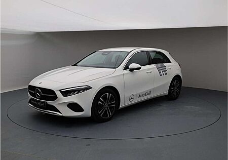 Mercedes-Benz A 180 Prog. VorDistr RüKam Lenkradhzg. Volldigi
