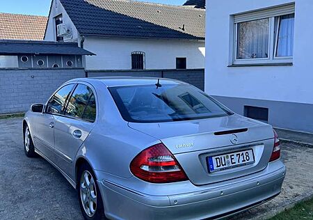 Mercedes-Benz E 220 Avantgarde