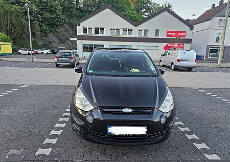 Ford S-Max 2.0 TDCi DPF Titanium