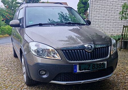 Skoda Roomster 1.2 TSI DSG Scout