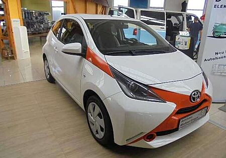 Toyota Aygo (X) -shift x-play' Automatik '
