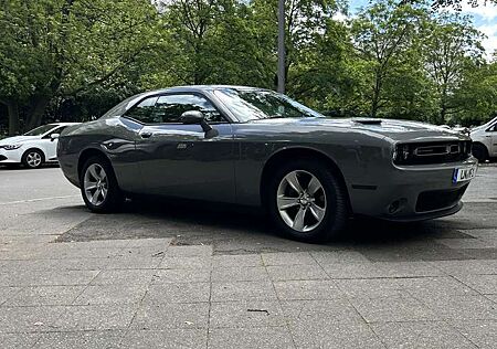 Dodge Challenger UNFALLFREİ! SXT 3,6L