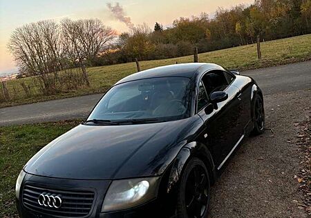 Audi TT Coupe 1.8 T quattro