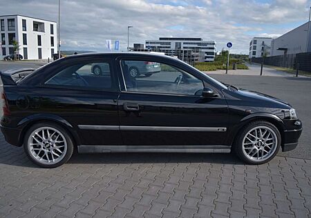 Opel Astra 2.0 OPC Touring