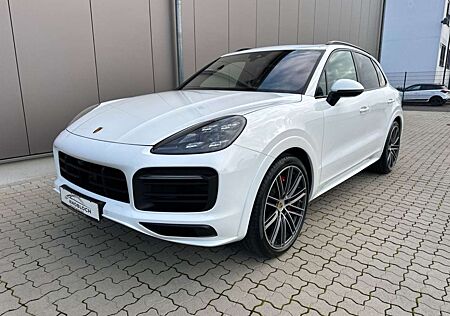 Porsche Cayenne GTS 22", Standheizung, el. AHK, Head-Up