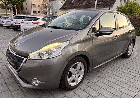 Peugeot 208 Active 1.4 NAVI KLIMA SHZ PDC TEMPO HU/07.26