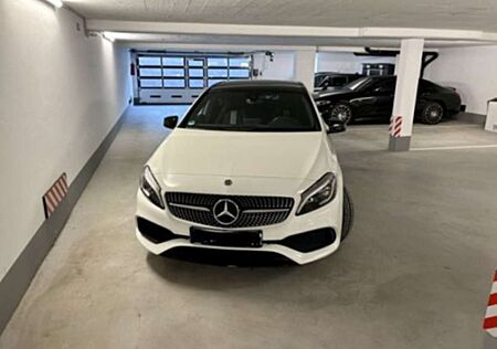 Mercedes-Benz A 180 AMG Line