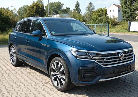 VW Touareg Volkswagen R-Line 4Motion3.0TDI DSG Matrix Navi