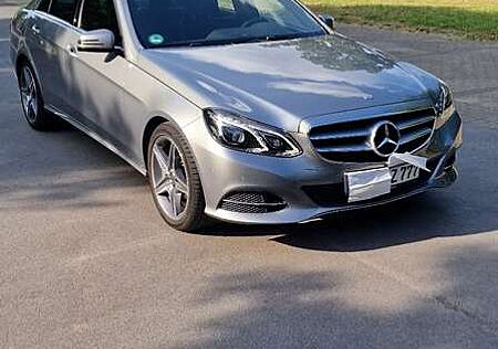 Mercedes-Benz 220 Avantgard