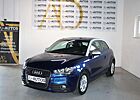 Audi A1 Attraction+NAVI+SHZ+PDC+