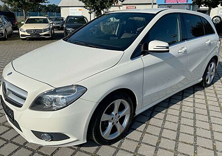 Mercedes-Benz B 180 Lim. Aut.|PDC|Temp.|AHK