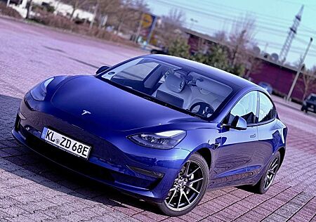 Tesla Model 3 Long Range Dual AWD