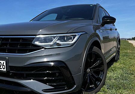 VW Tiguan Volkswagen R-Line