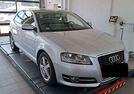 Audi A3 1.2 TFSI Attraction*Tempo*Klima*AHK*Alu*Schec