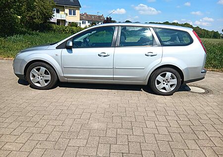 Ford Focus Turnier 1.6 16V Style