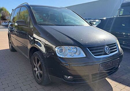 VW Touran Volkswagen Highline 7 Sitzer
