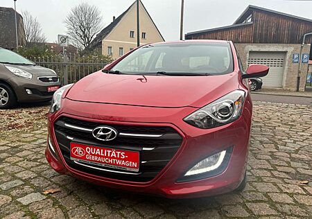 Hyundai i30 blue aus 1. Hand! *PDC*