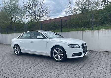 Audi A4 2.0 TDI S-line Navi*Xen*PDC*SpSi*AHK*18