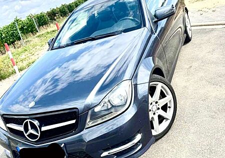 Mercedes-Benz C 180 AMG Line KompressorSportcoupeSport Edition +
