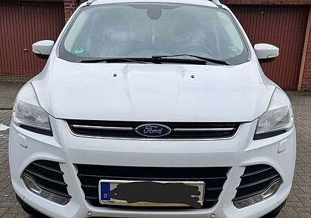 Ford Kuga 1.6 EcoBoost 2x4 Titanium