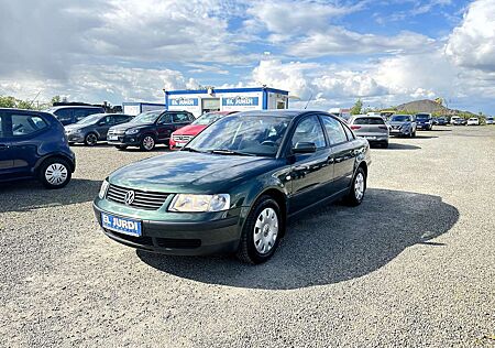 VW Passat Volkswagen 1.6L *Comfortline* Automatik * 100tKm *TÜV NEU*