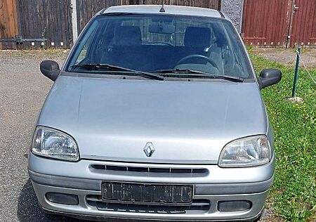 Renault Clio 1.2 Maxi (RN)