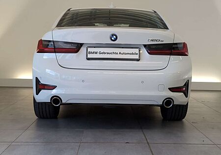 BMW 320 e Limousine