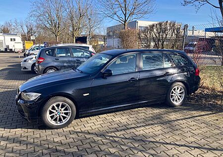 BMW 320i 320 Touring - Motor erneuert