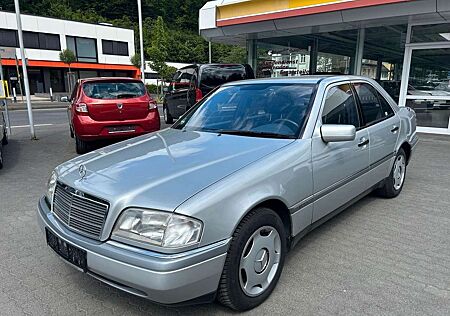Mercedes-Benz C 180 ELEGANCE,1. Hand,lückenlos scheckheft, H