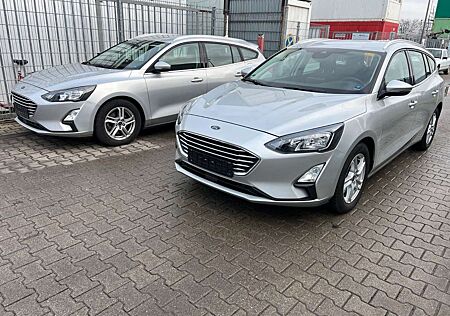 Ford Focus Cool & Connect Winterpaket Navi LED Kamera