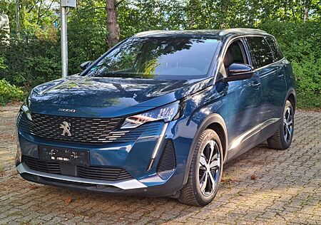 Peugeot 5008 1.5 Blue-HDI*7Sitz*AHK*RKam*Navi*ACC*Shz*