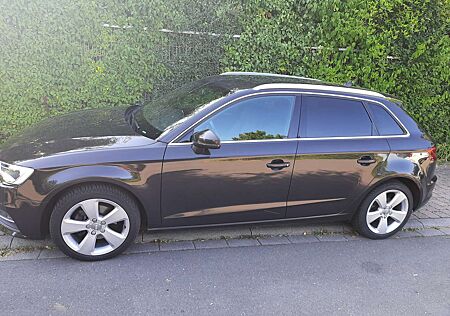 Audi A3 Sportback 1.4 TFSI Sportback S tronic Ambiente