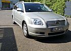 Toyota Avensis 1.8 Combi linea sol