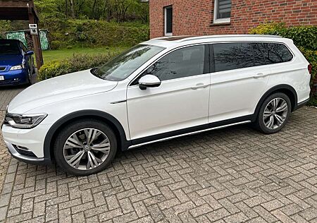 VW Passat Alltrack Volkswagen 4Motion DCC Pano Leder Virtual Cockpit Lenkradheiz