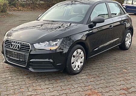 Audi A1 Sportback attraction*KLIMA*2.HAND*EURO5*5-TRG