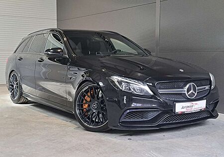 Mercedes-Benz C 63 AMG C 63 S AMG°Burmester°Distr.°Pano°Navi°Keramik°