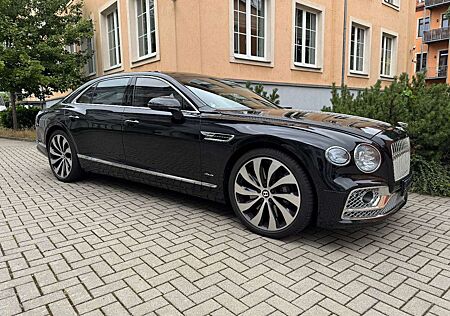 Bentley Flying Spur V8 Mulliner/Rotating/RearTV/DynamicR