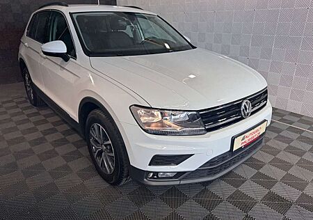 VW Tiguan Volkswagen *COMFORTLINE*4MOTION-KLIMA-DSG-AHK-17"
