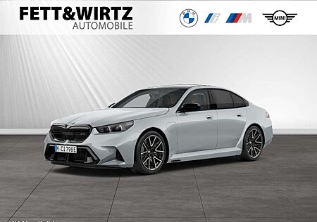 BMW M5 Limousine MDriver'sPack.|Pano|AHK|B&W|DA-Prof.