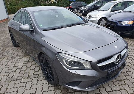 Mercedes-Benz CLA 180 gebraucht kaufen Mercedes-Benz CLA 180 Coupé / Edition Coupé