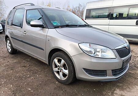 Skoda Roomster Family 1.2 12V MotorKontrolLampe aktiv