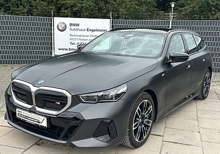 BMW i5 M60xDrive Tour Mattgrau Driv.Pro Rate 599,00!