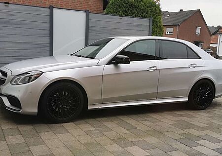 Mercedes-Benz E 300 7G-TRONIC Avantgarde