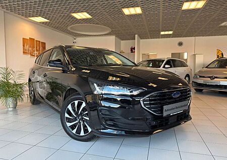 Ford Focus Turnier Titanium*LED*NAVI*Tempomat*SHZ*