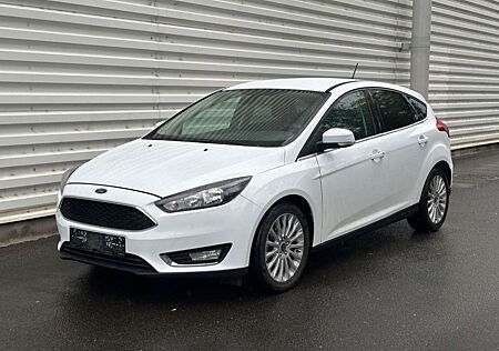 Ford Focus Lim. Titanium Automatik