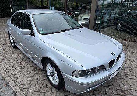 BMW 520 i Edition Exclusive *nur 70 TKM*1.Hand*Leder*PDC*